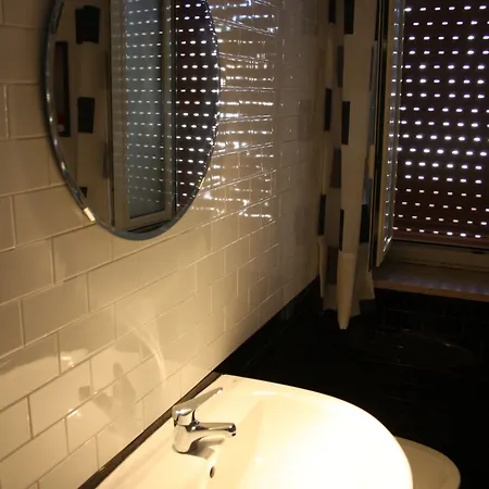 Interno 10 Syracuse